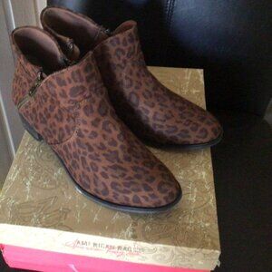 American Rag Leopard-Print Side-Zip Ankle Booties (Size 8)